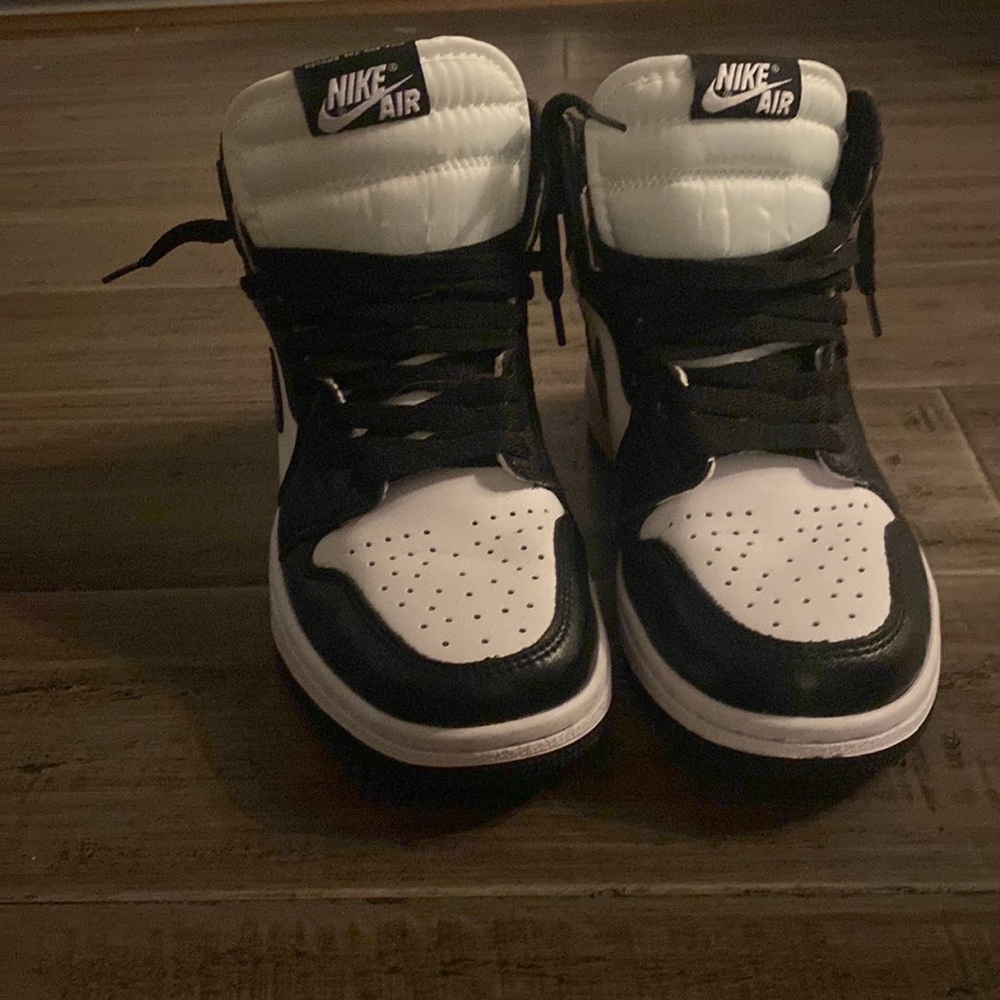 Nike Air Jordan 1